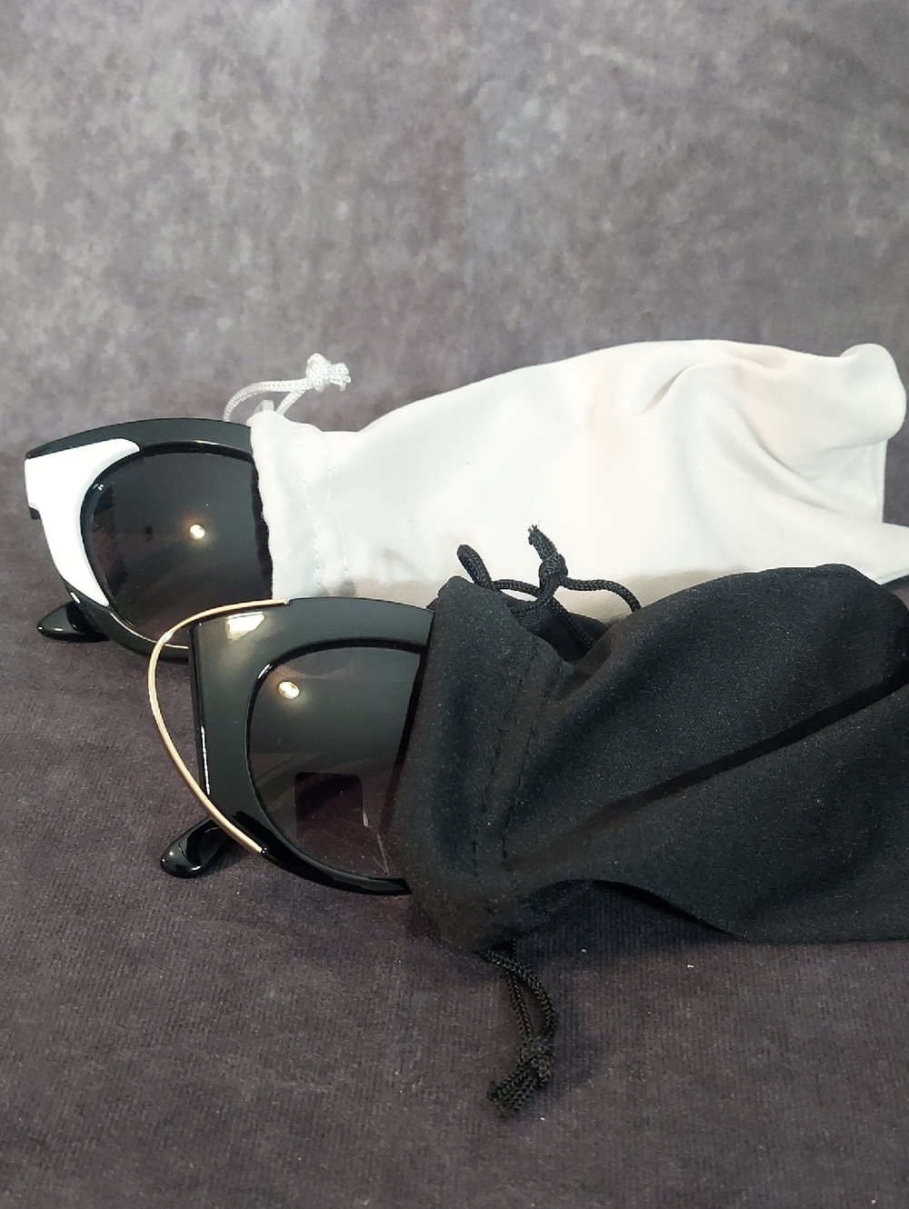 Chunky Cat Eye Sunglasses Set 2 Pair Black White Border Gold Loop Accent Retro - Picture 7 of 7